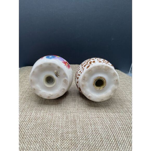 The Pioneer Woman Flea Market Decorated Salt and Pepper Shaker Set - Picture 5 of 8